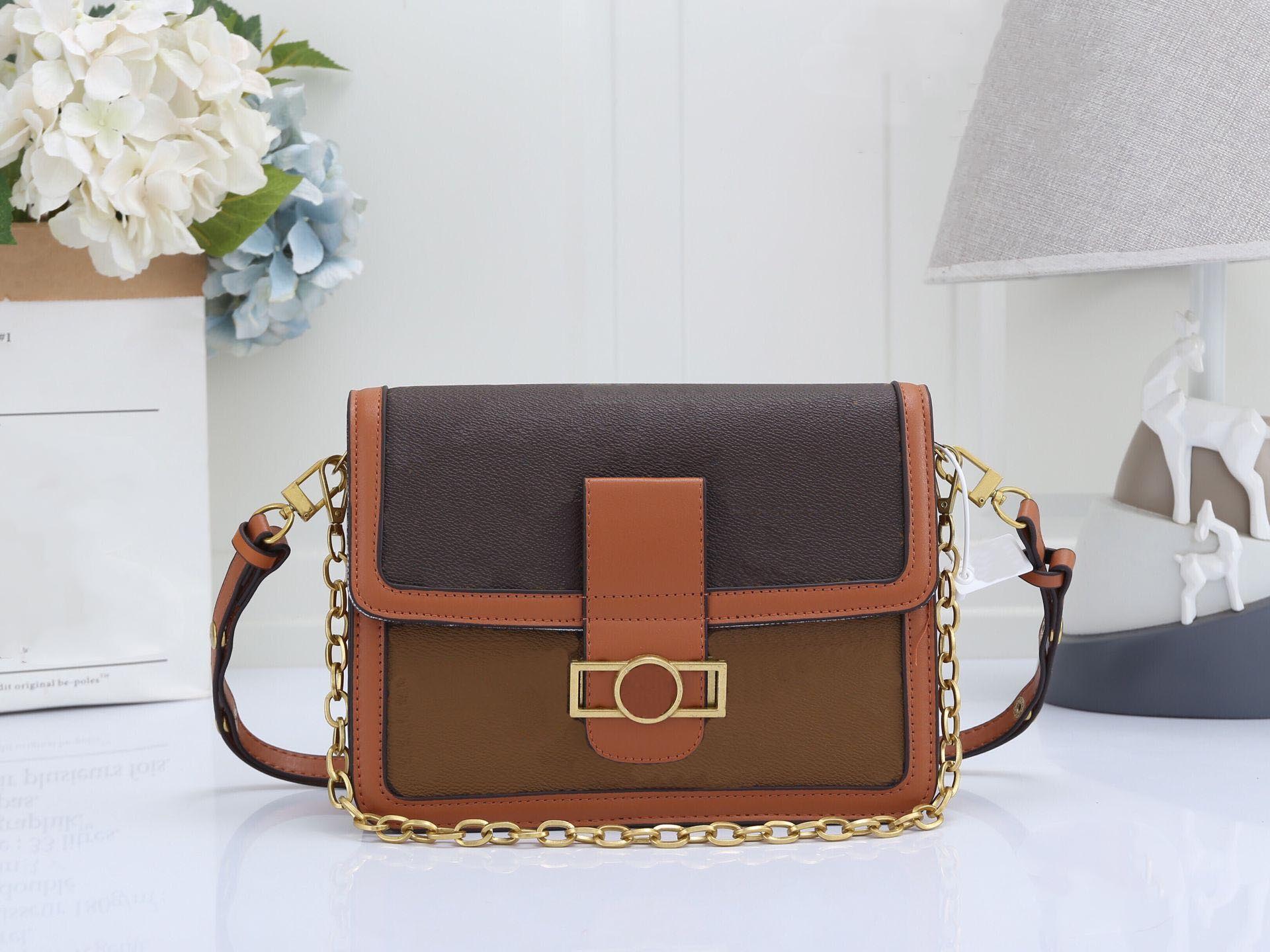 Fashion small square bag matching color single shoulder chain retro printed messenger bag, Bag accessory one pcs
Fashion small square bag matching color single shoulder chain retro printed messenger bag, Bag accessory one pcs