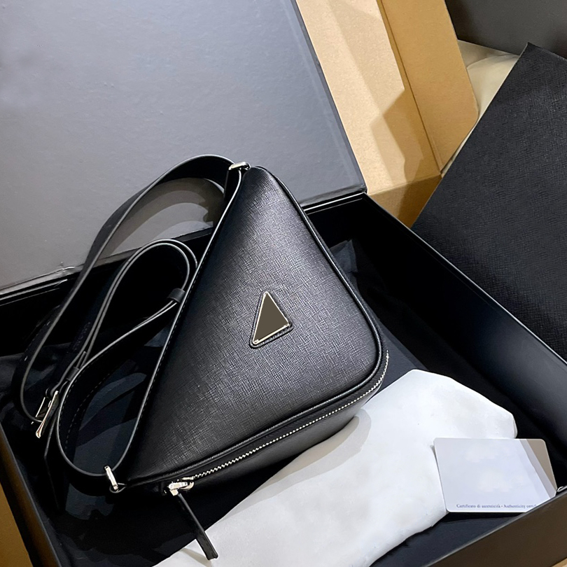 Evening Bags Wallets Tote Bag Small Handbag Purse Women Mens TRIANGLE Bags Clutch Designer Luxury Shoulder Crossbody Fashion Zipper Flap Adjustable Strap, Red
Evening Bags Wallets Tote Bag Small Handbag Purse Women Mens TRIANGLE Bags Clutch Designer Luxury Shoulder Crossbody Fashion Zipper Flap Adjustable Strap, Red