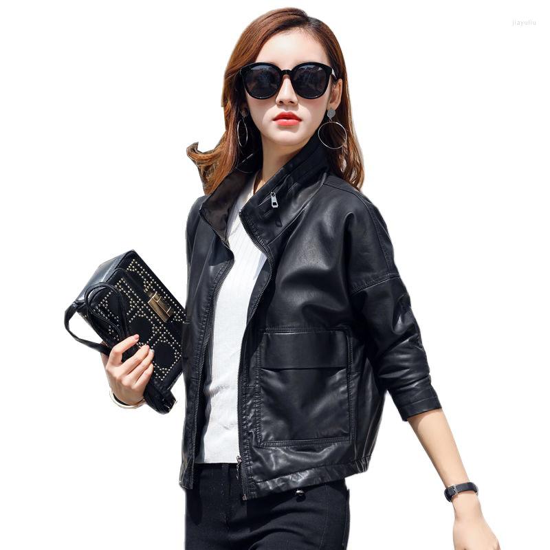 Women's Leather Pu Jacket Women 2022 Autumn Fashion Black Short Faux Jackets Female Soft Casual Zipper Bomber Woman Outerwea
Women's Leather Pu Jacket Women 2022 Autumn Fashion Black Short Faux Jackets Female Soft Casual Zipper Bomber Woman Outerwea