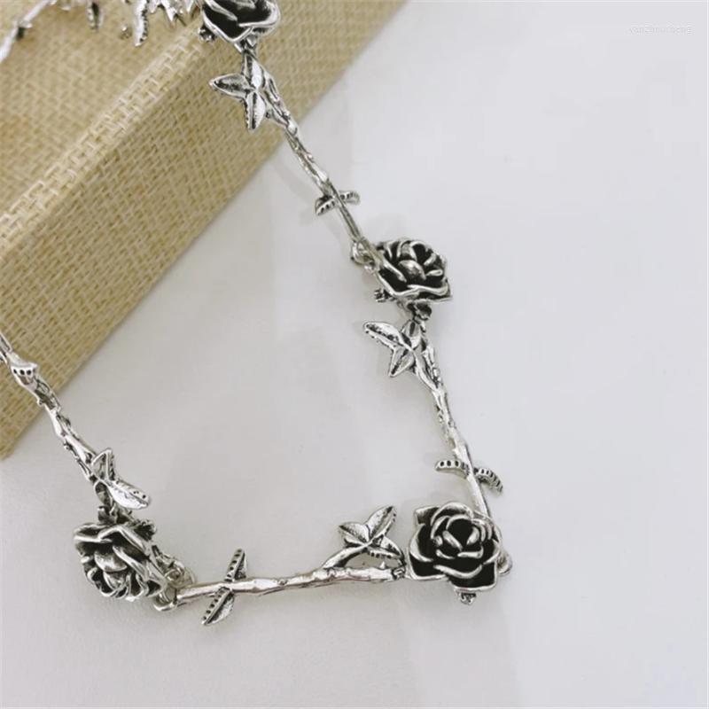 Choker Vintage Rose And Thorns Necklace - Punk Goth Style Silvertone Chain Jewelry On The Neck Gothic For Women 2022
Choker Vintage Rose And Thorns Necklace - Punk Goth Style Silvertone Chain Jewelry On The Neck Gothic For Women 2022
