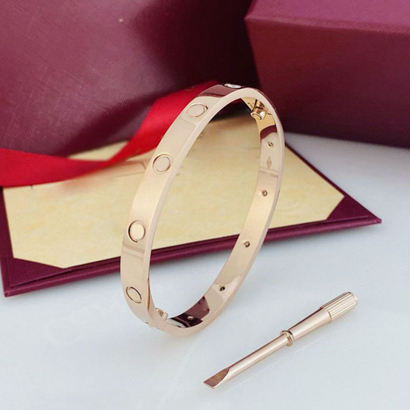 Luxury love bangle mens nail carti bracelet jewelry screw diamond jewellery wedding engagement gift fashion woman man van fleet designer bangles silver bracelet
Luxury love bangle mens nail carti bracelet jewelry screw diamond jewellery wedding engagement gift fashion woman man van fleet designer bangles silver bracelet