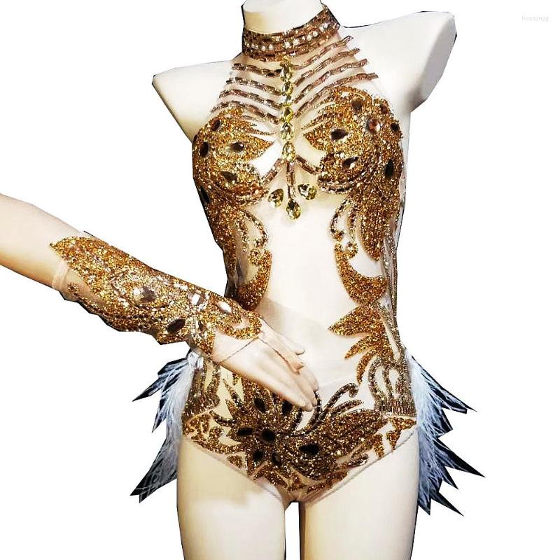 Stage Wear Shining Gold Diamonds White Feather Bodysuits Halter Jumpsuits Nightclub Evening Prom Birthday Celebrate Costumes
Stage Wear Shining Gold Diamonds White Feather Bodysuits Halter Jumpsuits Nightclub Evening Prom Birthday Celebrate Costumes