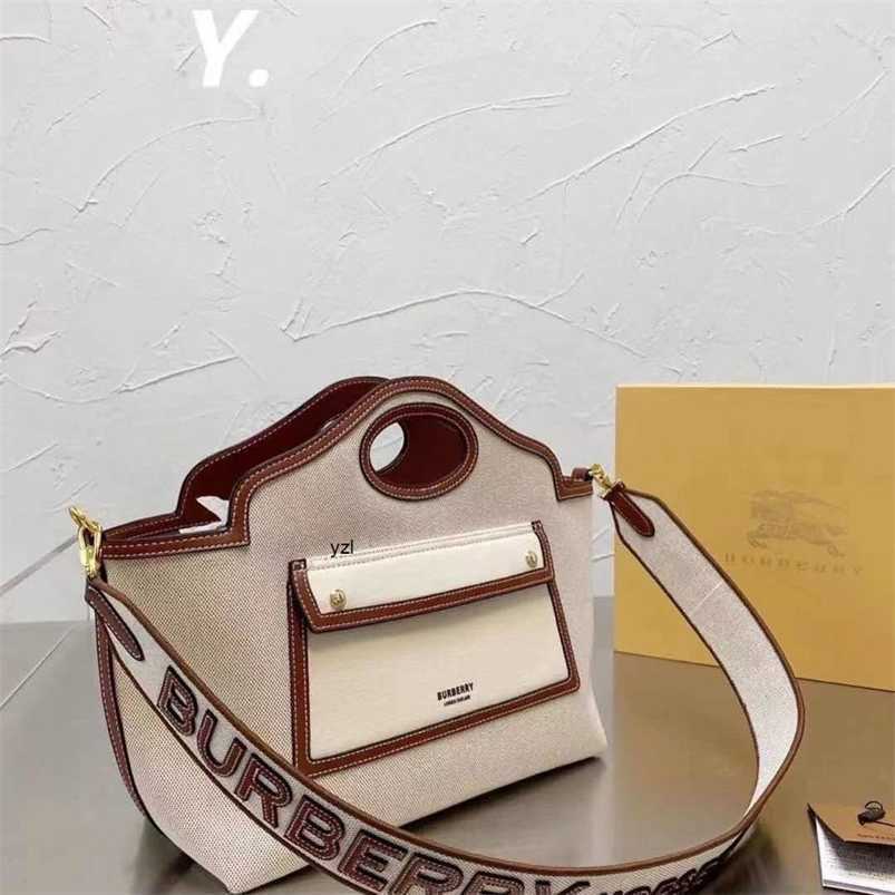 Burbrerys Crossbody Handbags Bags Burbrery Onthego tote Luxuries designers women bag Purses Totes designer woman handbag Shoulder wallet Paris Plaid F0HE, Sky blue
Burbrerys Crossbody Handbags Bags Burbrery Onthego tote Luxuries designers women bag Purses Totes designer woman handbag Shoulder wallet Paris Plaid F0HE, Sky blue