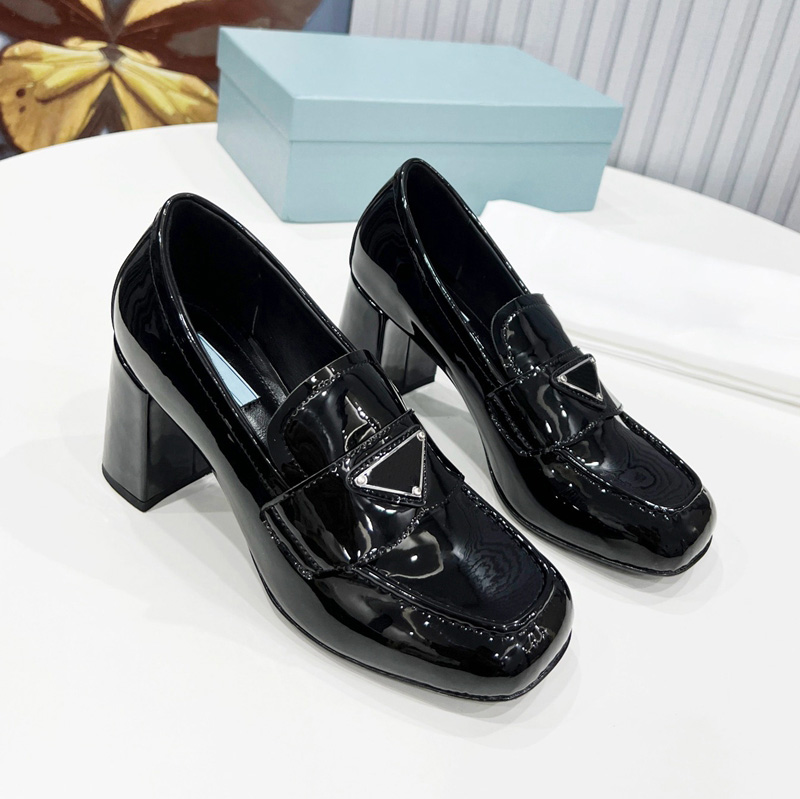 Black High Heeled Brushed Leather Shoes Classic Preppy Penny Loafer Women Chunky Rubber Monobloc Sole Moccasins Upper With Leather Strap
Black High Heeled Brushed Leather Shoes Classic Preppy Penny Loafer Women Chunky Rubber Monobloc Sole Moccasins Upper With Leather Strap