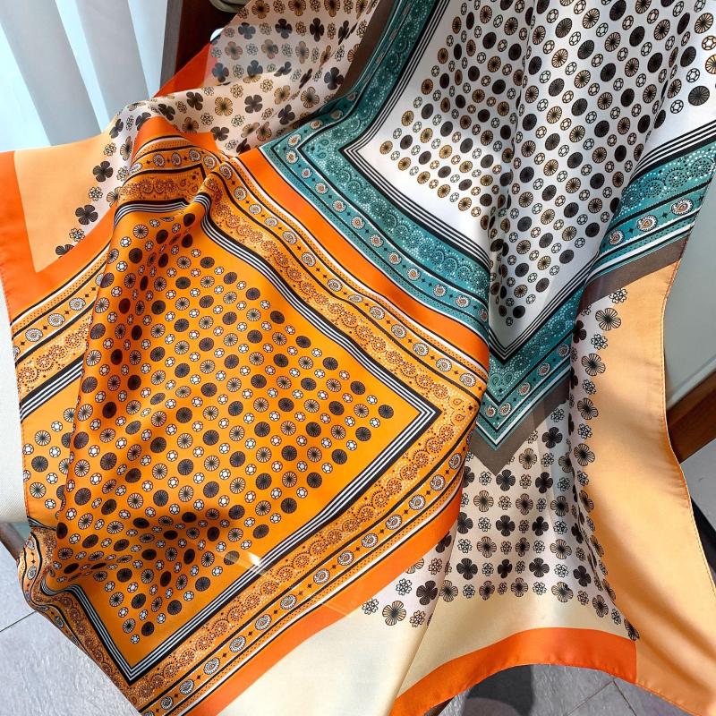 Scarves Fashion Small Square Scarf Female Lattice Printed Multifunctional Decorative Summer Sunscreen Headband Tyin Gift
Scarves Fashion Small Square Scarf Female Lattice Printed Multifunctional Decorative Summer Sunscreen Headband Tyin Gift