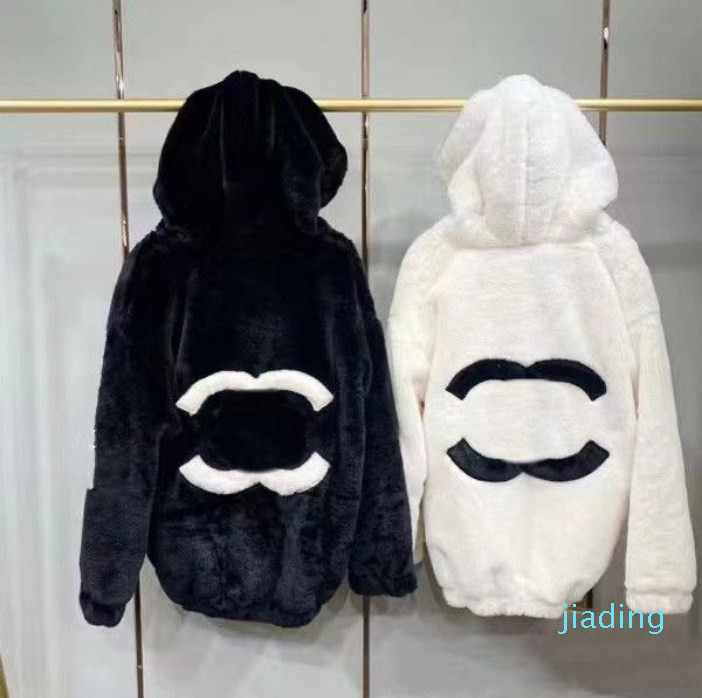 Woman Thick Fur Coats Jackets Designers Luxurys Mink Coat Outwear Letter Winter Warm Hooded Lamb Wool Lover Clothes Large Size -XXXL, White
Woman Thick Fur Coats Jackets Designers Luxurys Mink Coat Outwear Letter Winter Warm Hooded Lamb Wool Lover Clothes Large Size -XXXL, White