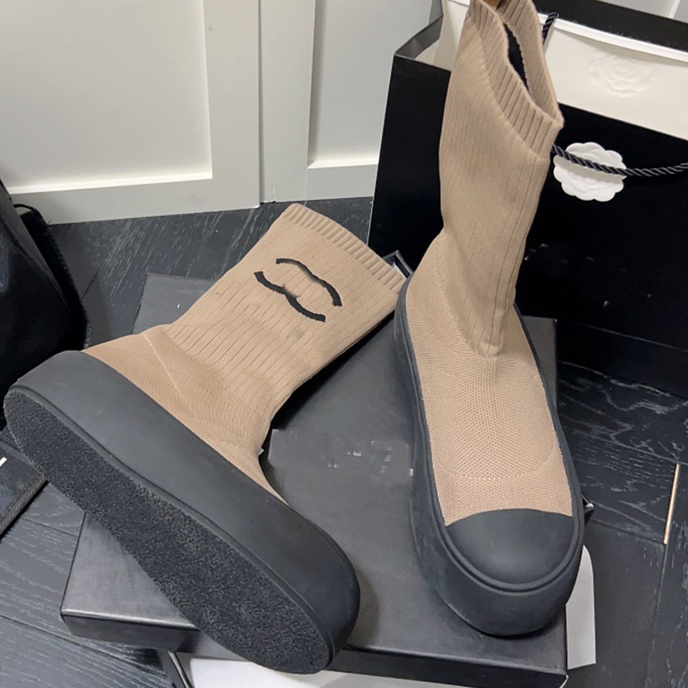 High end brand small fragrant sponge cake thick bottom letter socks Autumn and winter 2022 fashion new color matching fashion mid tube women's boots, Black
High end brand small fragrant sponge cake thick bottom letter socks Autumn and winter 2022 fashion new color matching fashion mid tube women's boots, Black