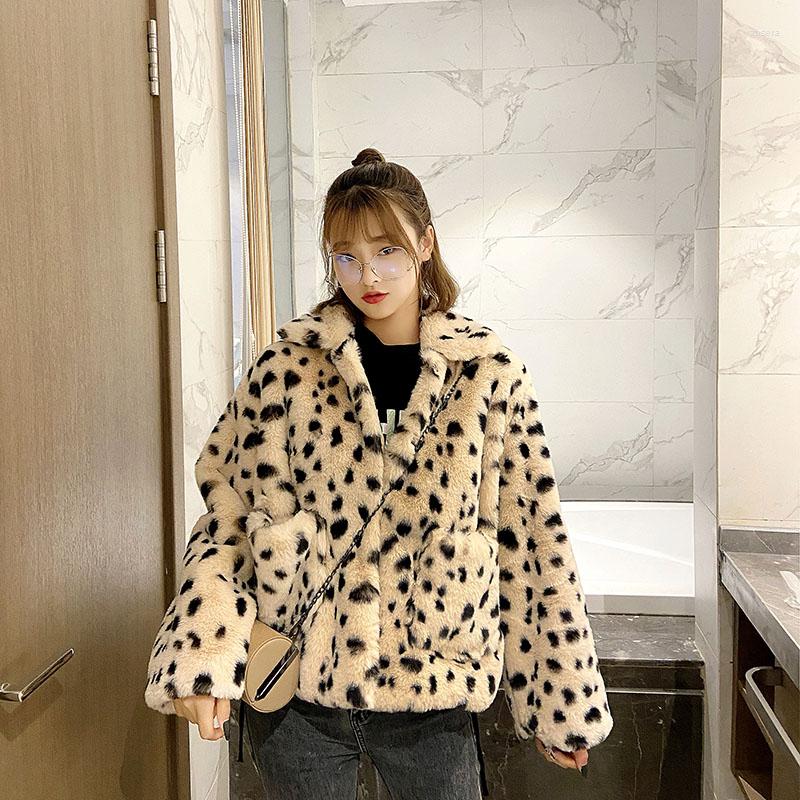 Women' Fur Fashion Leopard Print Rex Velvet Coat Temperament Women' Clothing 2022 Winter Women Imitated Loose Overcoat
Women' Fur Fashion Leopard Print Rex Velvet Coat Temperament Women' Clothing 2022 Winter Women Imitated Loose Overcoat