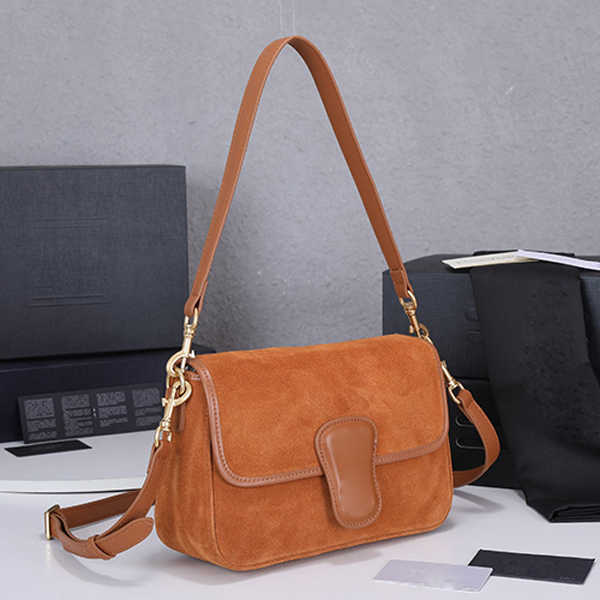 Evening Bags Classic Clutch Suede chain single shoulder bag cowhide women's Portable Messenger Bag flap buckle strip satchel axillary tote, Black suede
Evening Bags Classic Clutch Suede chain single shoulder bag cowhide women's Portable Messenger Bag flap buckle strip satchel axillary tote, Black suede