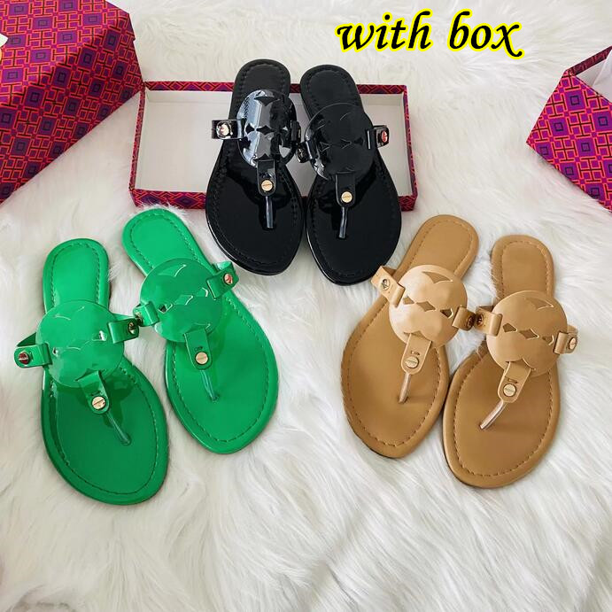 Summer Sandals Beach Slippers Women's Flip Flops Genuine Leather White Black Shiny Women Flat Bottom Wedding Shoes with Box and Dust Bag, Yellow shiny
Summer Sandals Beach Slippers Women's Flip Flops Genuine Leather White Black Shiny Women Flat Bottom Wedding Shoes with Box and Dust Bag, Yellow shiny
