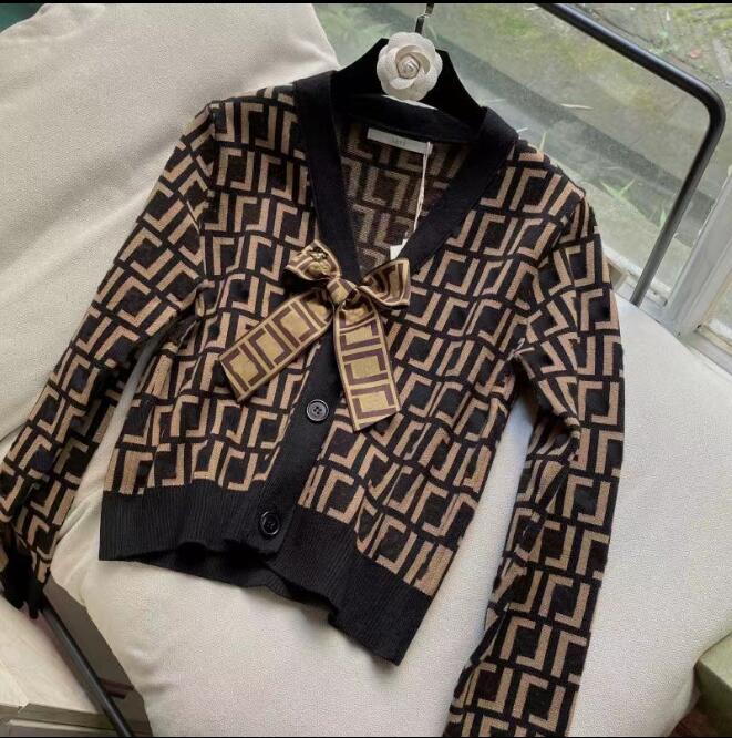 Sweater Women's Autumn Round neck striped fashion Long Sleeve Women High End Jacquard Cardigan knitting Sweaters Coats 2022F, 01
Sweater Women's Autumn Round neck striped fashion Long Sleeve Women High End Jacquard Cardigan knitting Sweaters Coats 2022F, 01