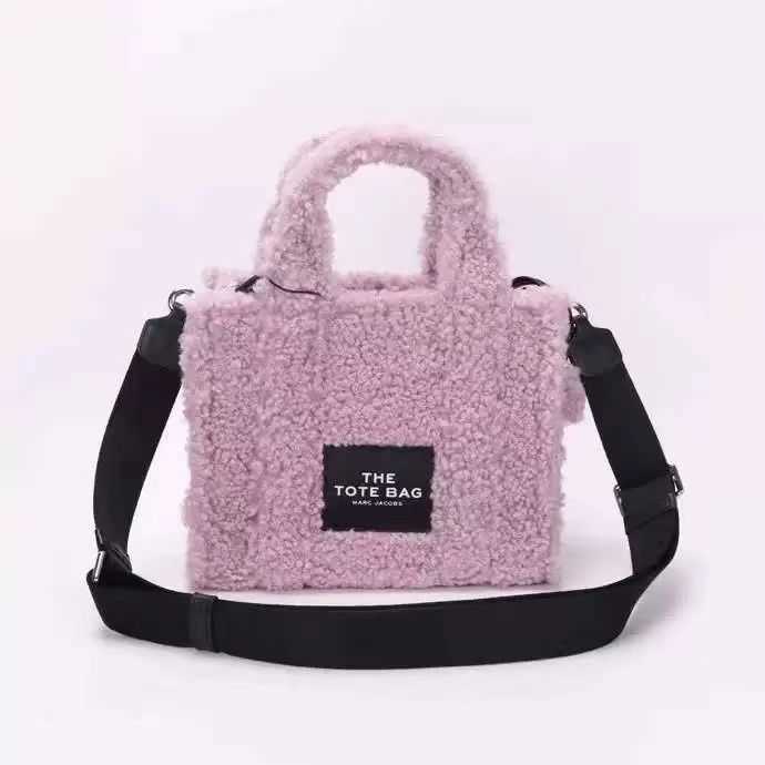 Designer Luxury Bags Marc's Jacob Tote Fashion Handbags Teddy Plush Series Mj Women's Commuter One Shoulder Oblique Straddle Handbag High
Designer Luxury Bags Marc's Jacob Tote Fashion Handbags Teddy Plush Series Mj Women's Commuter One Shoulder Oblique Straddle Handbag High