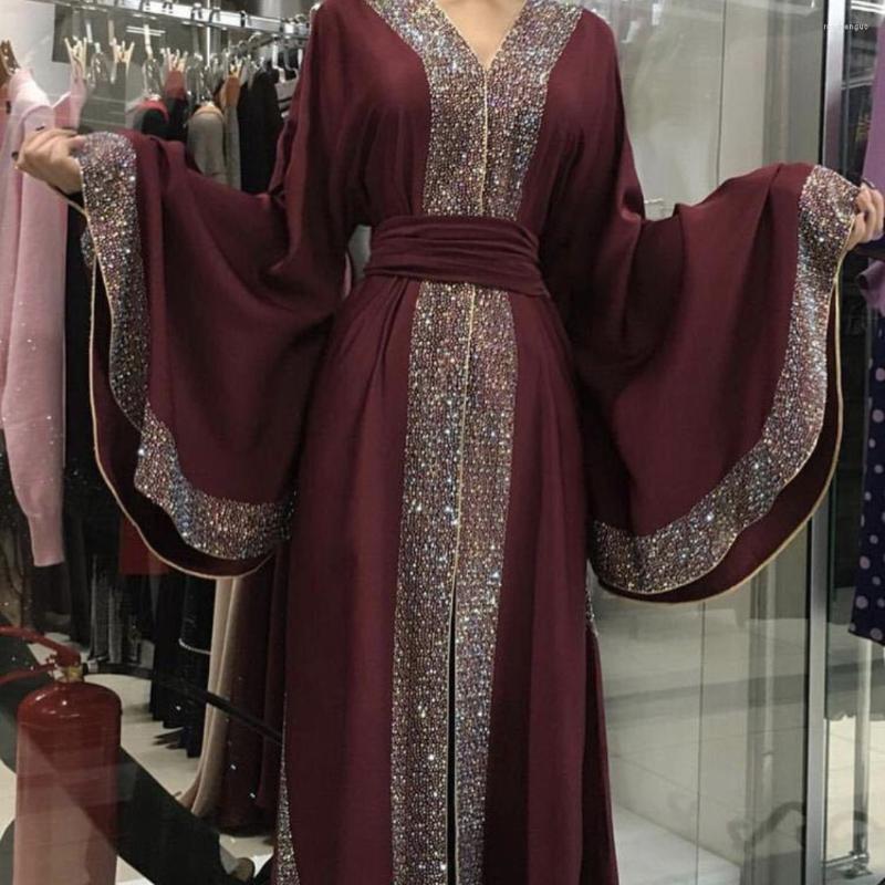 Ethnic Clothing 2022 Muslim Women's Dress Temperament Fashion Elegant Clear Color Set Diamond Robe For Women Hijab
Ethnic Clothing 2022 Muslim Women's Dress Temperament Fashion Elegant Clear Color Set Diamond Robe For Women Hijab
