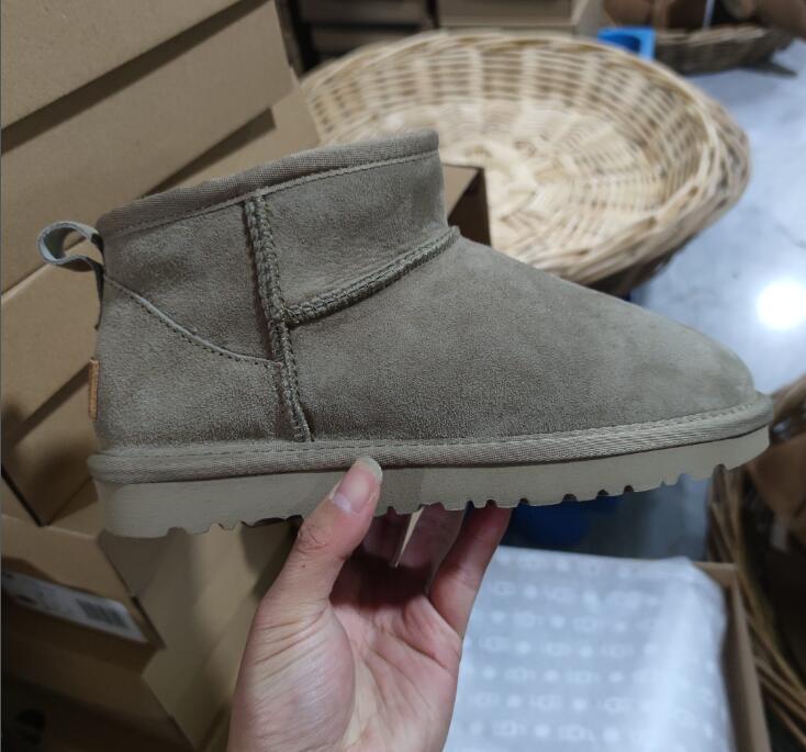 Designer Mini Platform Boot Woman Winter Ankle Australia Snow Boots Thick Bottom Real Leather Warm Fluffy Booties With Fur size 35-43S, Black
Designer Mini Platform Boot Woman Winter Ankle Australia Snow Boots Thick Bottom Real Leather Warm Fluffy Booties With Fur size 35-43S, Black