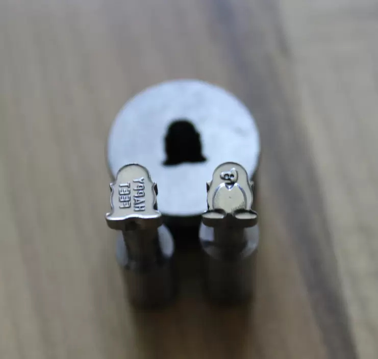 shaped 3d FEET penguin Tools Parts Candy lab supply Custom punch tablet dies Press Customization Die For TDP0/ TDP 1.5 or TDP5 Mold molds Machine
shaped 3d FEET penguin Tools Parts Candy lab supply Custom punch tablet dies Press Customization Die For TDP0/ TDP 1.5 or TDP5 Mold molds Machine