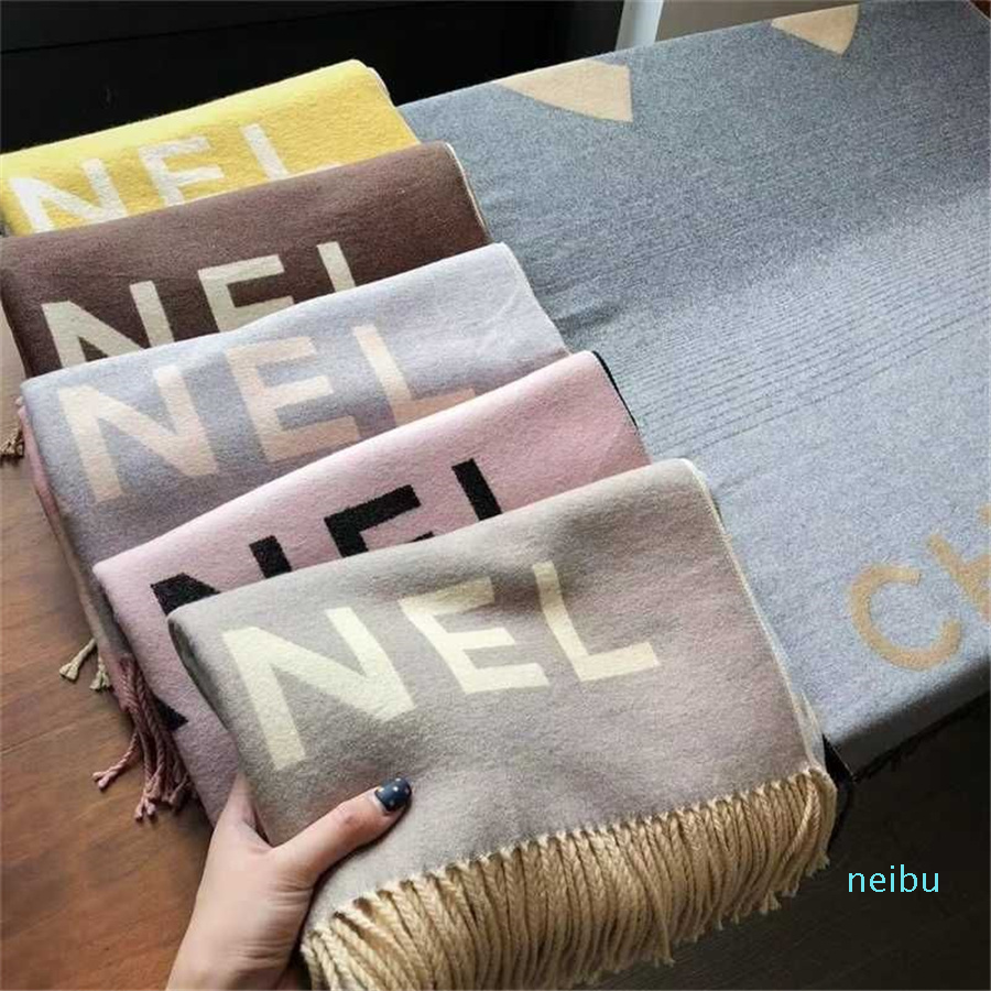 Classic Design Cashmere Warm Scarf Men's and Women's Winter Large Monogrammed Shawl
Classic Design Cashmere Warm Scarf Men's and Women's Winter Large Monogrammed Shawl