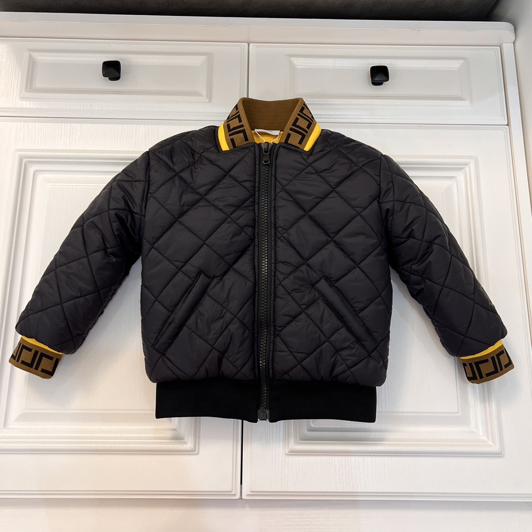 kid designer jacket baby clothe kids coats baseball cloth Thickened double layer 240g cotton jackets Soft and warm with letters, Black
kid designer jacket baby clothe kids coats baseball cloth Thickened double layer 240g cotton jackets Soft and warm with letters, Black