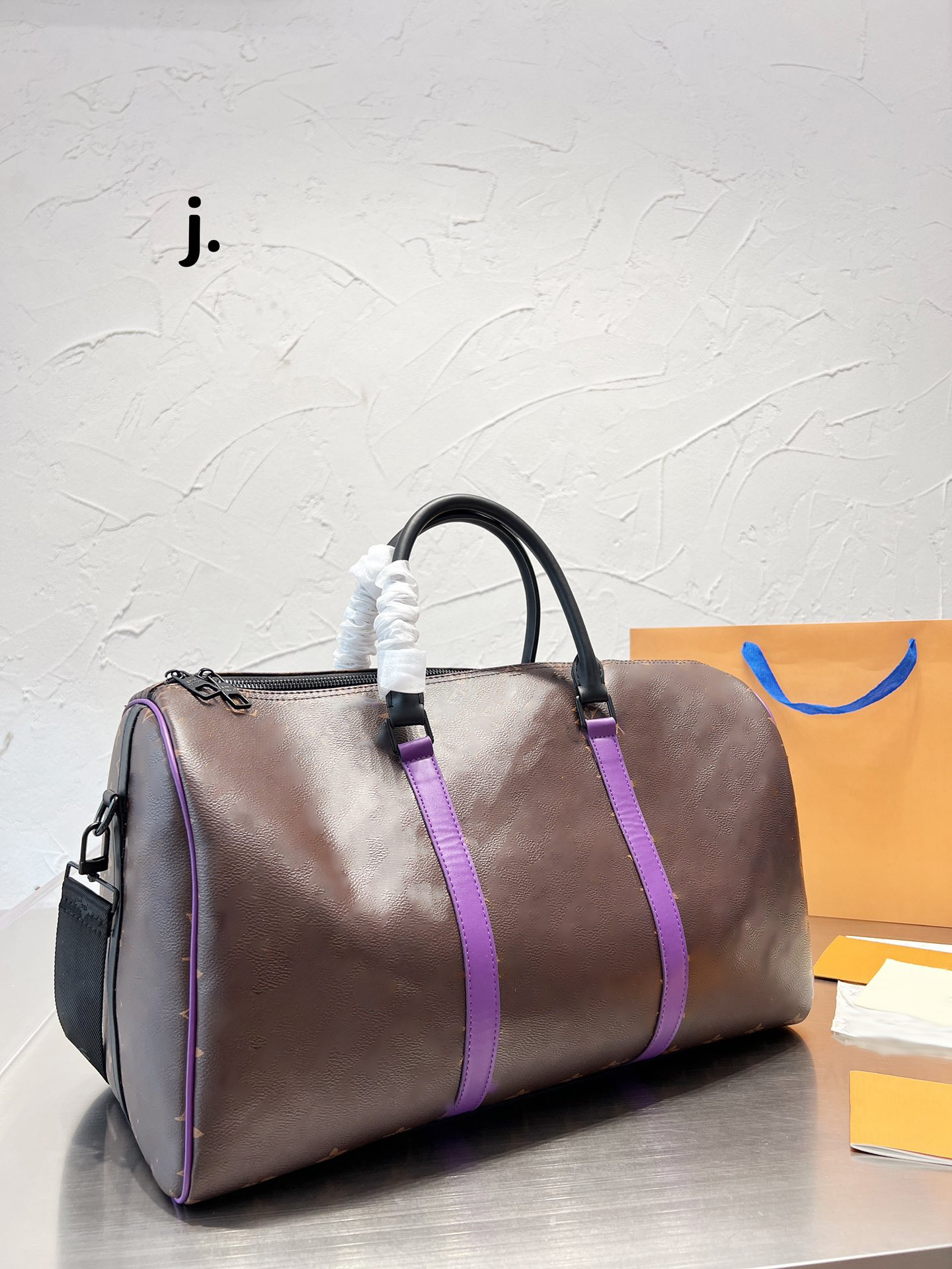 Luxury tote purses Brand handbag message bags Shoulder bag Genuine Leather Cluth Crossbody 5A Quality Cattlehide 45CM Old Flower Luggage Mens Valise, Brown
Luxury tote purses Brand handbag message bags Shoulder bag Genuine Leather Cluth Crossbody 5A Quality Cattlehide 45CM Old Flower Luggage Mens Valise, Brown