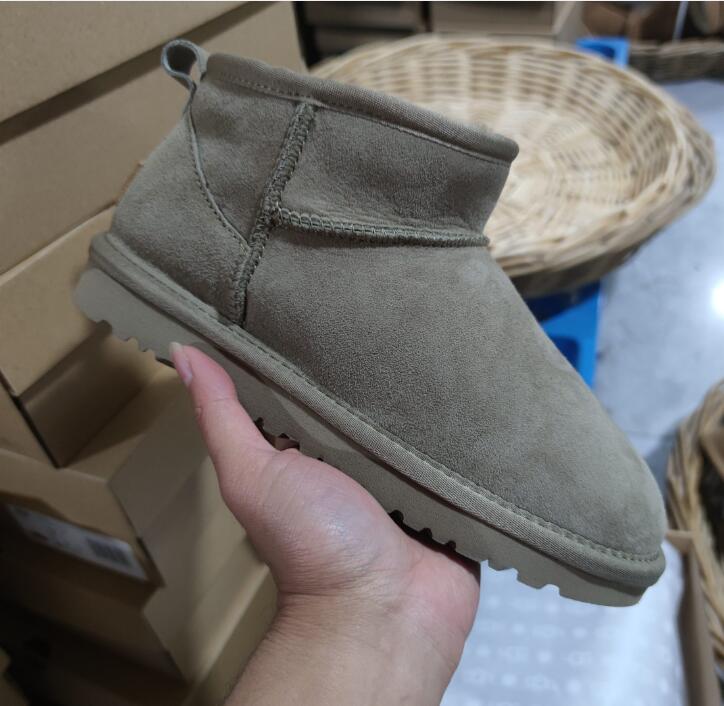 Designer Mini Platform Boot Woman Winter Ankle Australia Snow Boots Thick Bottom Real Leather Warm Fluffy Booties With Fur size 35-43 DC, Antelope /brown
Designer Mini Platform Boot Woman Winter Ankle Australia Snow Boots Thick Bottom Real Leather Warm Fluffy Booties With Fur size 35-43 DC, Antelope /brown