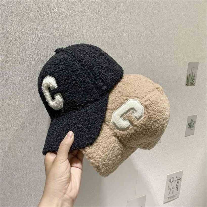 Ball Caps Celin Designer embroidered New Cap C letter baseball cap female lamb cashmere autumn and winter thickened warm duck tongue hat casual hat, Pink
Ball Caps Celin Designer embroidered New Cap C letter baseball cap female lamb cashmere autumn and winter thickened warm duck tongue hat casual hat, Pink