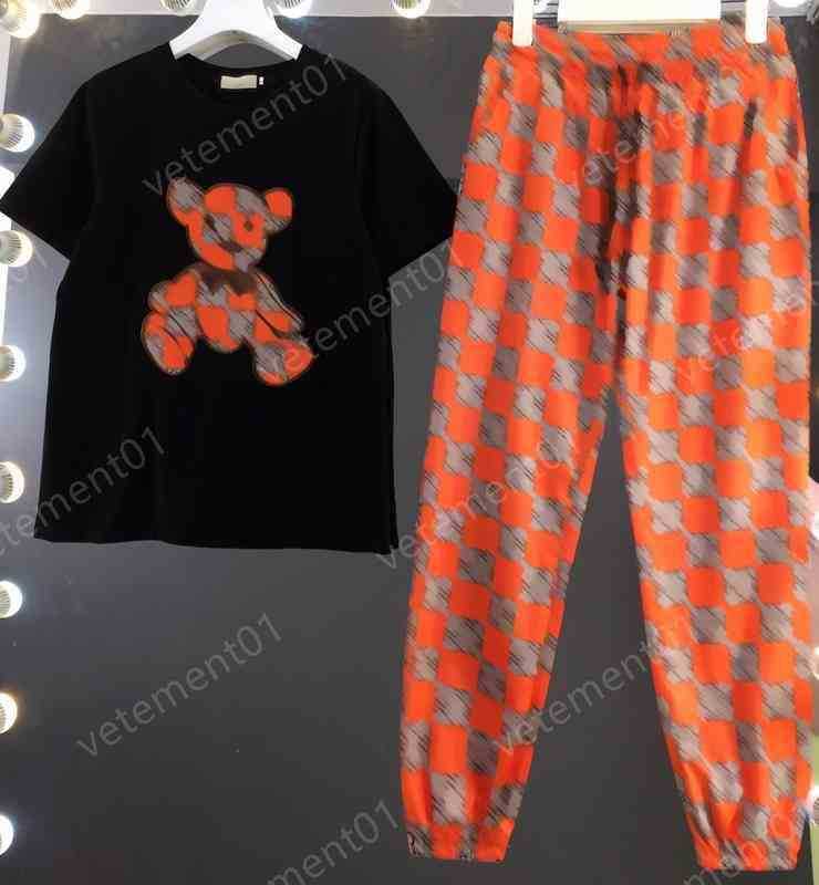 Womens Two Piece Pants Autumn Family Leisure Wear Fashion Suits Logo T-shirt Pants 2 Piece Sets Luxury Designer Tracksuits Women Clothing
Womens Two Piece Pants Autumn Family Leisure Wear Fashion Suits Logo T-shirt Pants 2 Piece Sets Luxury Designer Tracksuits Women Clothing