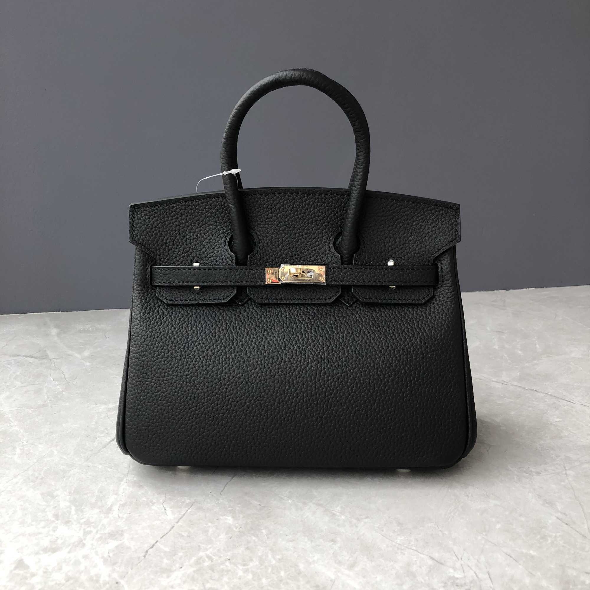 h bag Head layer H ermese leather briki fashion classic bag Company's single cowhide fashionable portable diagonal, Not for sale do not shoot
h bag Head layer H ermese leather briki fashion classic bag Company's single cowhide fashionable portable diagonal, Not for sale do not shoot