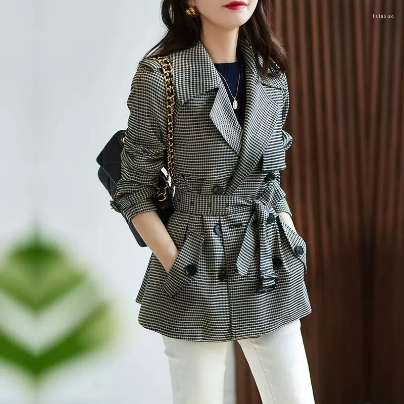 Women' Trench Coats 2022 Spring Houndstooth Coat Women' Fall Slim Jacket Medium Long Belt Fashion Outerwear Elegant Windbreaker, Black and white
Women' Trench Coats 2022 Spring Houndstooth Coat Women' Fall Slim Jacket Medium Long Belt Fashion Outerwear Elegant Windbreaker, Black and white