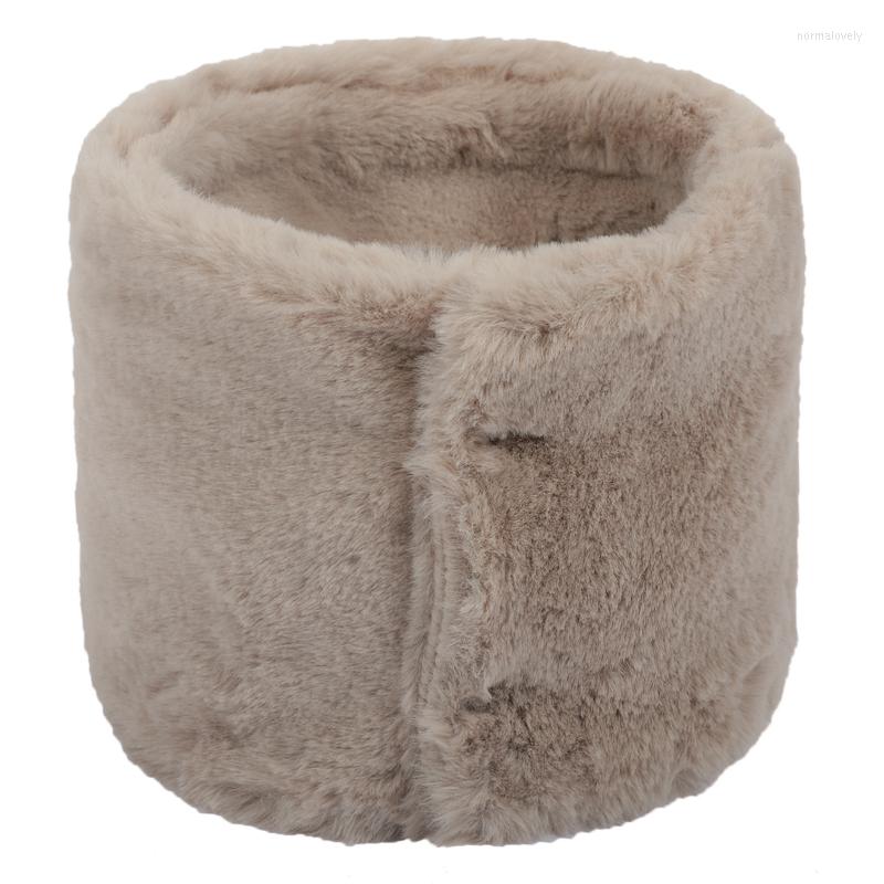 Bandanas Women Fashion Button Winter Solid Warm Ring Scarf Faux Fur Headband Collar Bandana Plus Velvet
Bandanas Women Fashion Button Winter Solid Warm Ring Scarf Faux Fur Headband Collar Bandana Plus Velvet