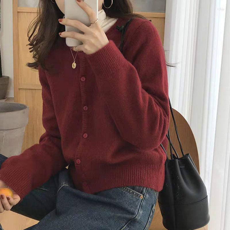 Women' Knits 2022 Fall Soft Cashmere Loose Knitted O-Neck Winter Streetwear Single Breasted Vintage Cardigan Women Sweater Korean Short, Photo6
Women' Knits 2022 Fall Soft Cashmere Loose Knitted O-Neck Winter Streetwear Single Breasted Vintage Cardigan Women Sweater Korean Short, Photo6