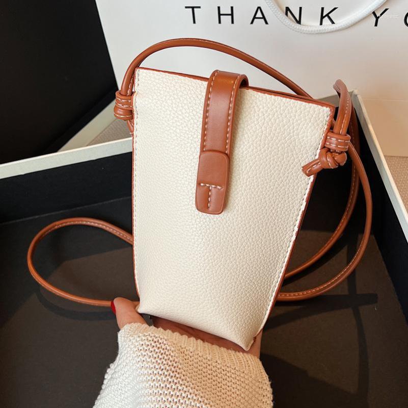 Evening Bags 2022summer Messenger Stitching Fashion Luxury High-quality Casual Simple Shoulder Bag Mobile Phone Female Brand Designer, Khaki
Evening Bags 2022summer Messenger Stitching Fashion Luxury High-quality Casual Simple Shoulder Bag Mobile Phone Female Brand Designer, Khaki