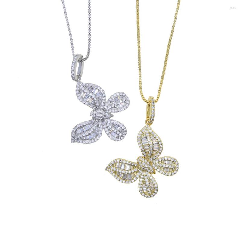 Choker Iced Out Bling Baguette Cz Butterfly Necklace High Quality Sparking Cubic Zirconia Women Fashion Animal Pednant Jewelry
Choker Iced Out Bling Baguette Cz Butterfly Necklace High Quality Sparking Cubic Zirconia Women Fashion Animal Pednant Jewelry