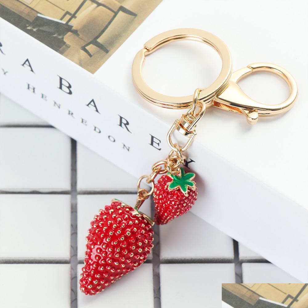 Keychains Lanyards 1Pc Stberry Metal Key Chain Fashion Rhinestone Ring Handbag Pendant Lover Gifts Portable Personalized Mtifuncti Dhhda
Keychains Lanyards 1Pc Stberry Metal Key Chain Fashion Rhinestone Ring Handbag Pendant Lover Gifts Portable Personalized Mtifuncti Dhhda