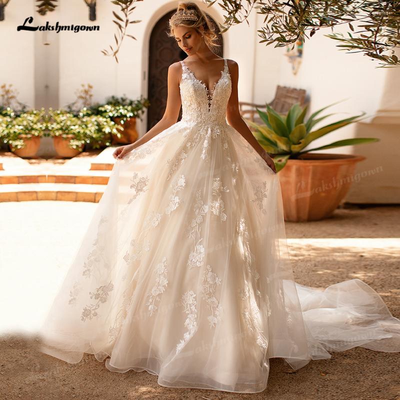Wedding Dress Vintage Lace Appliques Boho Elegant Spaghetti A Line Bridal Gown Princess V Neck Tulle Vestido Novia, White
Wedding Dress Vintage Lace Appliques Boho Elegant Spaghetti A Line Bridal Gown Princess V Neck Tulle Vestido Novia, White