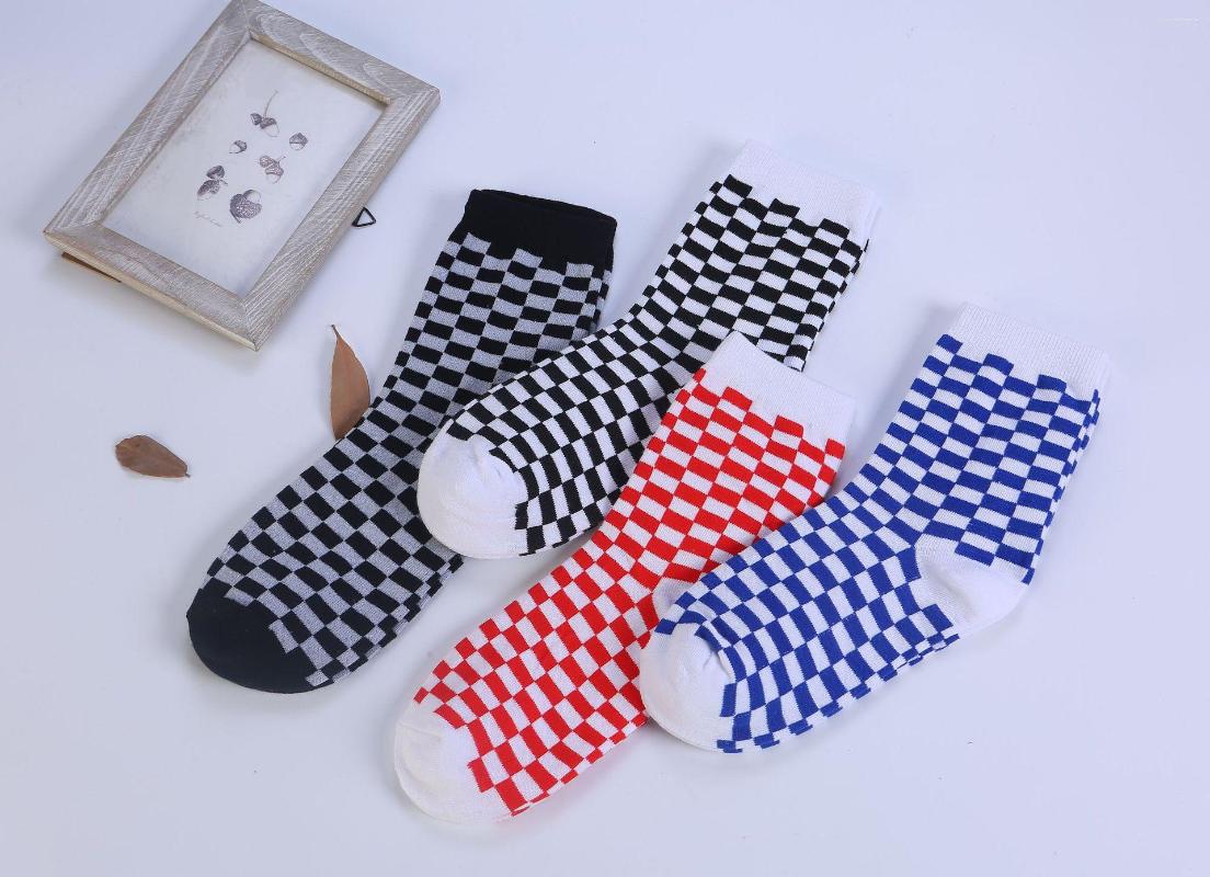 Men's Socks Korea Harajuku Street Black And White Grid Checkerboard Tube Cotton Men Women In The Tide
Men's Socks Korea Harajuku Street Black And White Grid Checkerboard Tube Cotton Men Women In The Tide