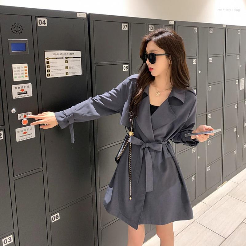 Women's Trench Coats Women's Long Windbreaker Spring Autumn Ladies Cloak Blue Wear A Belt Satin Fabric High-end Cotton Lined Coat Female, C1
Women's Trench Coats Women's Long Windbreaker Spring Autumn Ladies Cloak Blue Wear A Belt Satin Fabric High-end Cotton Lined Coat Female, C1