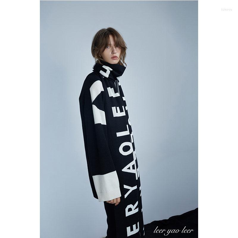 Women's Sweaters Designer Model Leak-Picking Double-Sided Two-Color Letter Woven Flower Super Long Woolen Knitting Scarf Unisex, Black
Women's Sweaters Designer Model Leak-Picking Double-Sided Two-Color Letter Woven Flower Super Long Woolen Knitting Scarf Unisex, Black