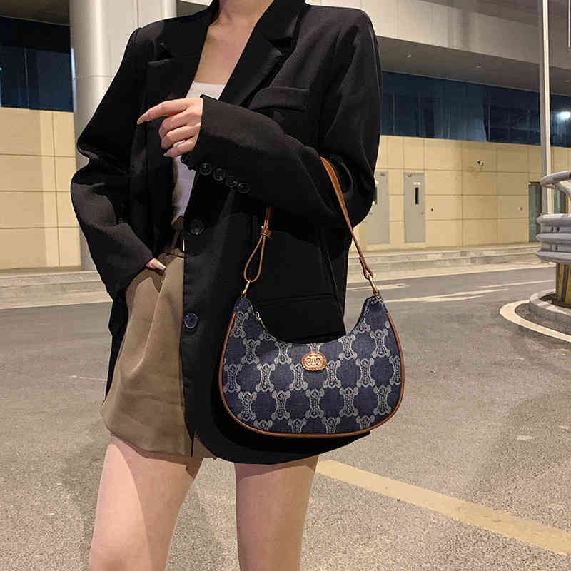 Temperament Bag Women's 2022 New Denim One Shoulder Underarm Popular Texture Trendy ins Style Crescent, Malachite blue
Temperament Bag Women's 2022 New Denim One Shoulder Underarm Popular Texture Trendy ins Style Crescent, Malachite blue