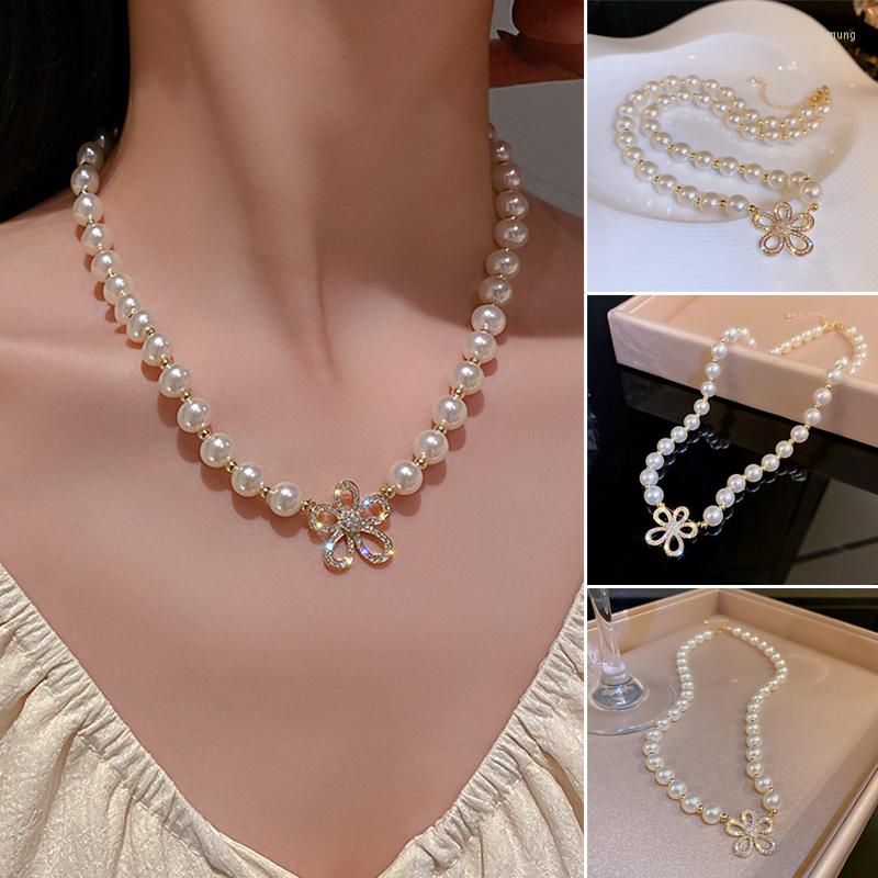 Choker Flower Shape Pendant Necklace Clavicle Chain Pearl Inlaid Rhinestone Jewelry Useful Women Party Wedding H9
Choker Flower Shape Pendant Necklace Clavicle Chain Pearl Inlaid Rhinestone Jewelry Useful Women Party Wedding H9