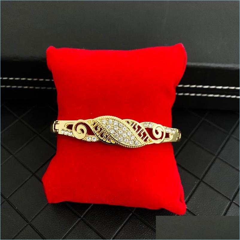 Bangle Bangle Open Gold Bangles With Crystal Moroccan Trendy Hand European Ethiopia Girls Bride Bracelet Gifts Drop Delivery 2022 Je Dhdrr
Bangle Bangle Open Gold Bangles With Crystal Moroccan Trendy Hand European Ethiopia Girls Bride Bracelet Gifts Drop Delivery 2022 Je Dhdrr