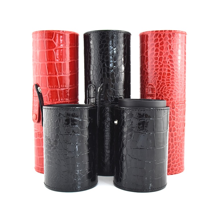 The new Pu makeup brush barrel container imitation alligator skin round large beauty desktop storage tools
The new Pu makeup brush barrel container imitation alligator skin round large beauty desktop storage tools