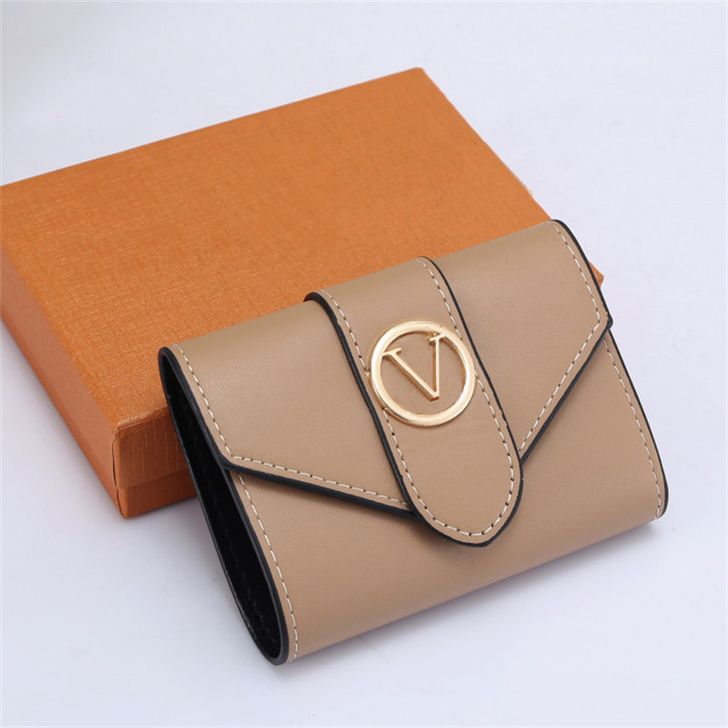 6 Color Designer Wallet Coin Purse For Women Mens Wallets Mini With Box Card Holder Clutch Luxury Bag, Red with box
6 Color Designer Wallet Coin Purse For Women Mens Wallets Mini With Box Card Holder Clutch Luxury Bag, Red with box