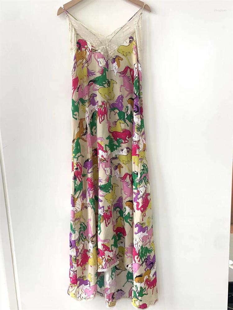 Casual Dresses Women Multicolor Horse Print Suspender Dress Letter Rhinestone Lace Stitching Lady Sleeveless Irregular Midi Sling Robe
Casual Dresses Women Multicolor Horse Print Suspender Dress Letter Rhinestone Lace Stitching Lady Sleeveless Irregular Midi Sling Robe