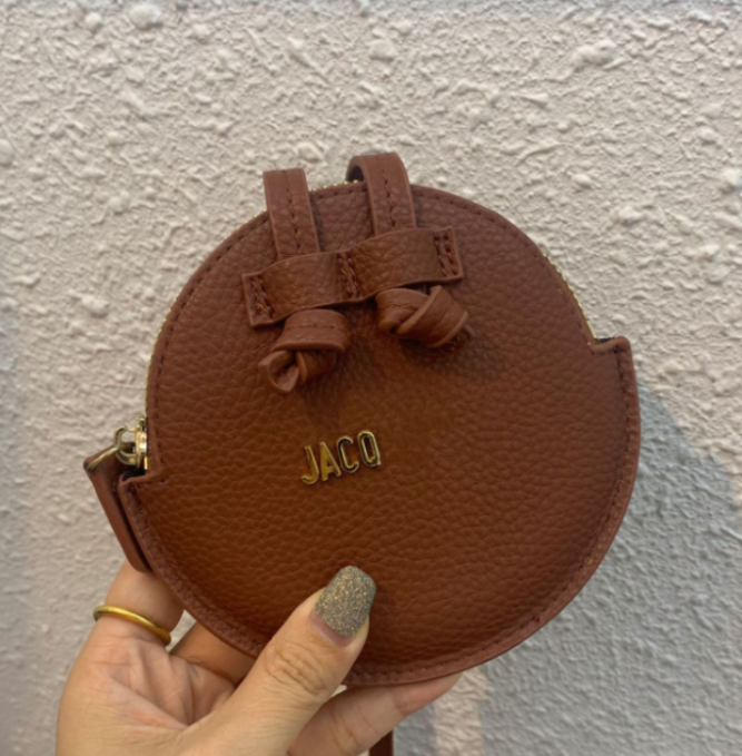 New fashionable wallet cross-body bag round mini stylish simple small square bag, Aspic
New fashionable wallet cross-body bag round mini stylish simple small square bag, Aspic