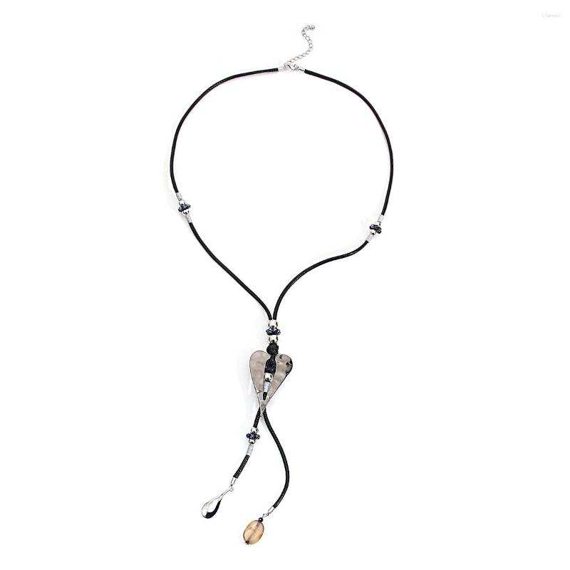 Pendant Necklaces ALLYES Vintage Hollow Heart Tassel Leather Necklace Charm Handmade Braided Crystal Beads Long Women Jewelry
Pendant Necklaces ALLYES Vintage Hollow Heart Tassel Leather Necklace Charm Handmade Braided Crystal Beads Long Women Jewelry