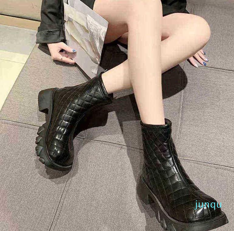 Women Boots Martin Boot 's 2022 Autumn and Winter New Foam Thick Down Bread Aging Ling Lattice Cotton Shoes Thin Chimney Short 07091011, Black
Women Boots Martin Boot 's 2022 Autumn and Winter New Foam Thick Down Bread Aging Ling Lattice Cotton Shoes Thin Chimney Short 07091011, Black