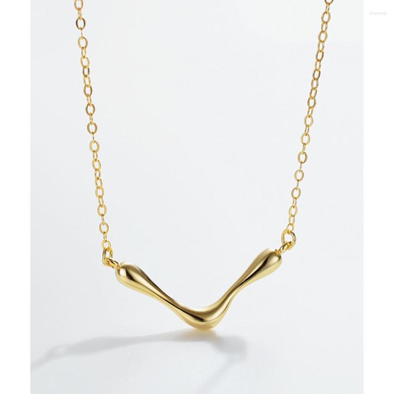 Chains S925 Sterling Silver Ins Niche Simple V Letter Pendant Women Fashion Jewelry Party Punk Maxi Collier Long Necklace Gift
Chains S925 Sterling Silver Ins Niche Simple V Letter Pendant Women Fashion Jewelry Party Punk Maxi Collier Long Necklace Gift