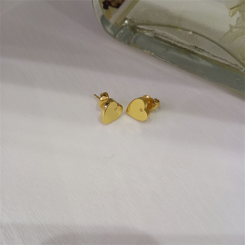 Woman designer earring pearl earings luxury heart stud double letter orecchini engagement casual dainty jewellery beach bohemia big plated gold drop earing
Woman designer earring pearl earings luxury heart stud double letter orecchini engagement casual dainty jewellery beach bohemia big plated gold drop earing