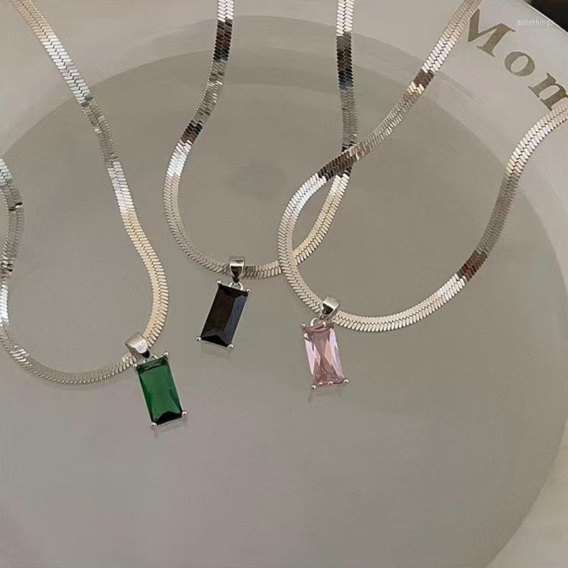 Pendant Necklaces Tready Square Zircon Necklace For Women Luxury Colorful Crystal Charm Chain Clavicle Collar Hip-hop Neck Jewelry 2022 
Pendant Necklaces Tready Square Zircon Necklace For Women Luxury Colorful Crystal Charm Chain Clavicle Collar Hip-hop Neck Jewelry 2022