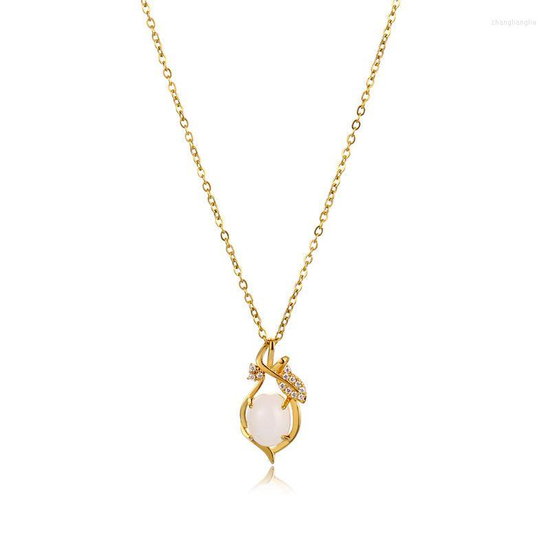 Pendant Necklaces Low Price Jewelry Retro Leaf Grape Titanium Bone Female Torque Wedding Necklace For Girls Women's Neck Chain
Pendant Necklaces Low Price Jewelry Retro Leaf Grape Titanium Bone Female Torque Wedding Necklace For Girls Women's Neck Chain