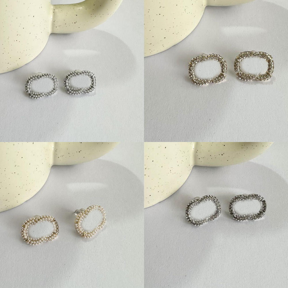 23ss 4style Mixed Fashion Letters Stud Small Sweet Wind Luxurious 925 Silver Designer Women Crystal Rhinestone Pearl Round Earring Jewelry Accessories Gift
23ss 4style Mixed Fashion Letters Stud Small Sweet Wind Luxurious 925 Silver Designer Women Crystal Rhinestone Pearl Round Earring Jewelry Accessories Gift